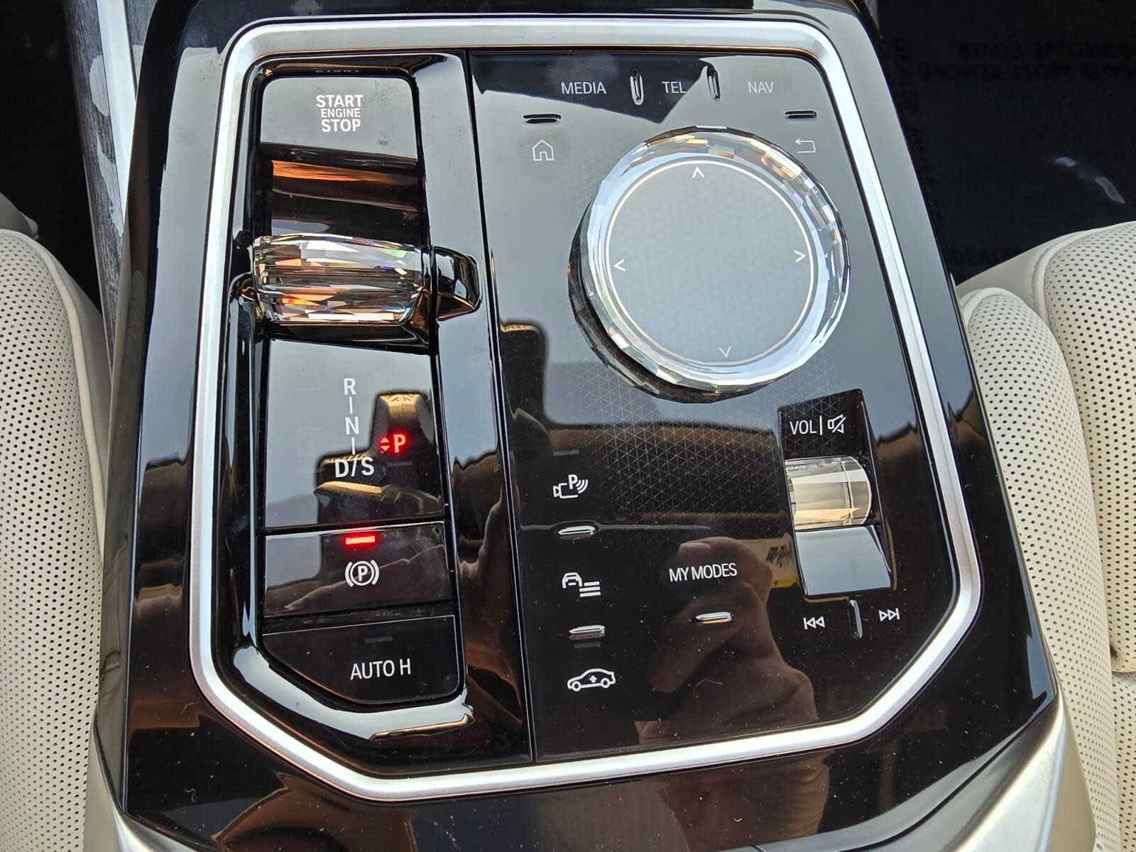 2025 BMW 7 Series 750e xDrive