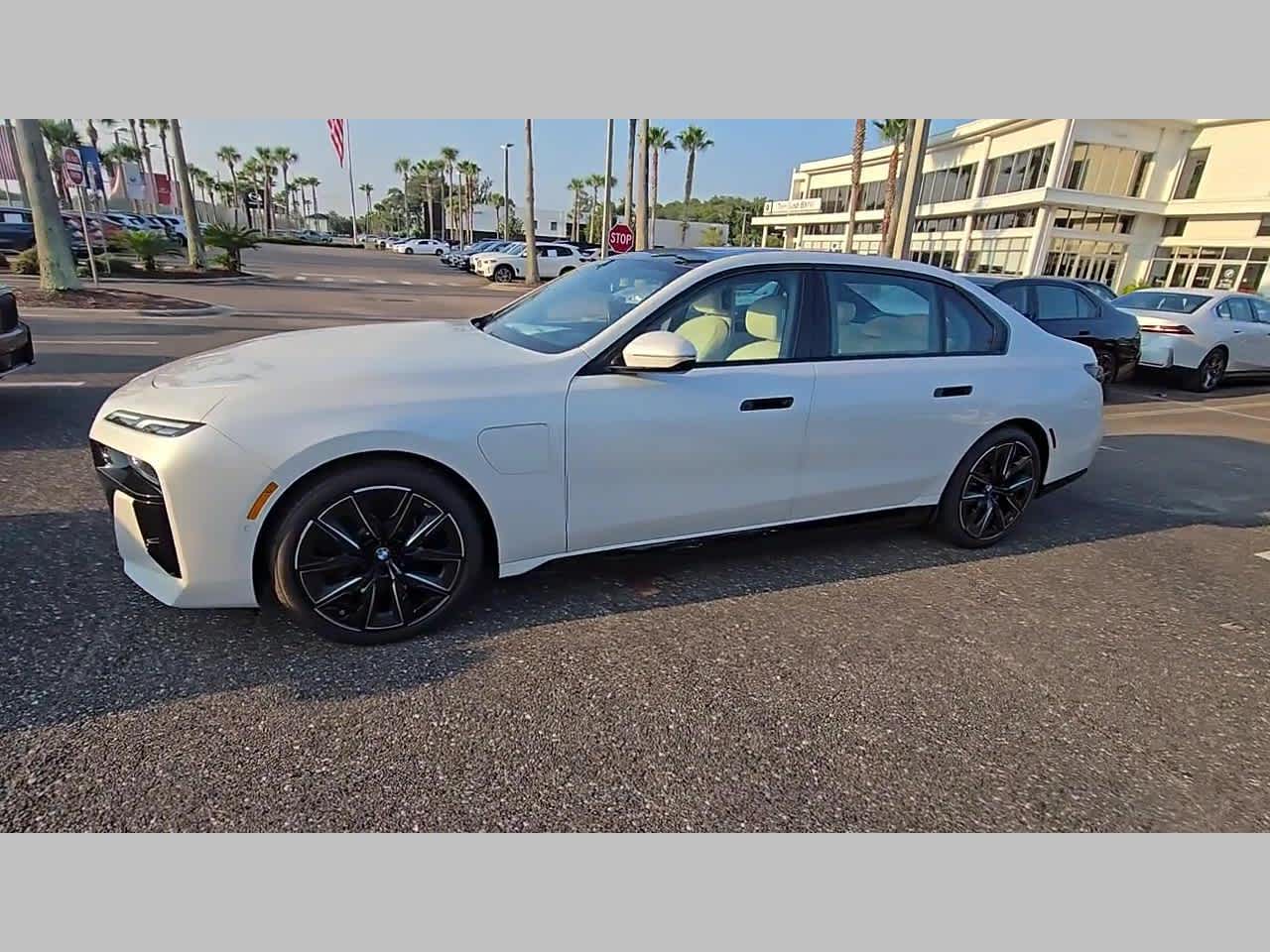 2025 BMW 7 Series 750e xDrive