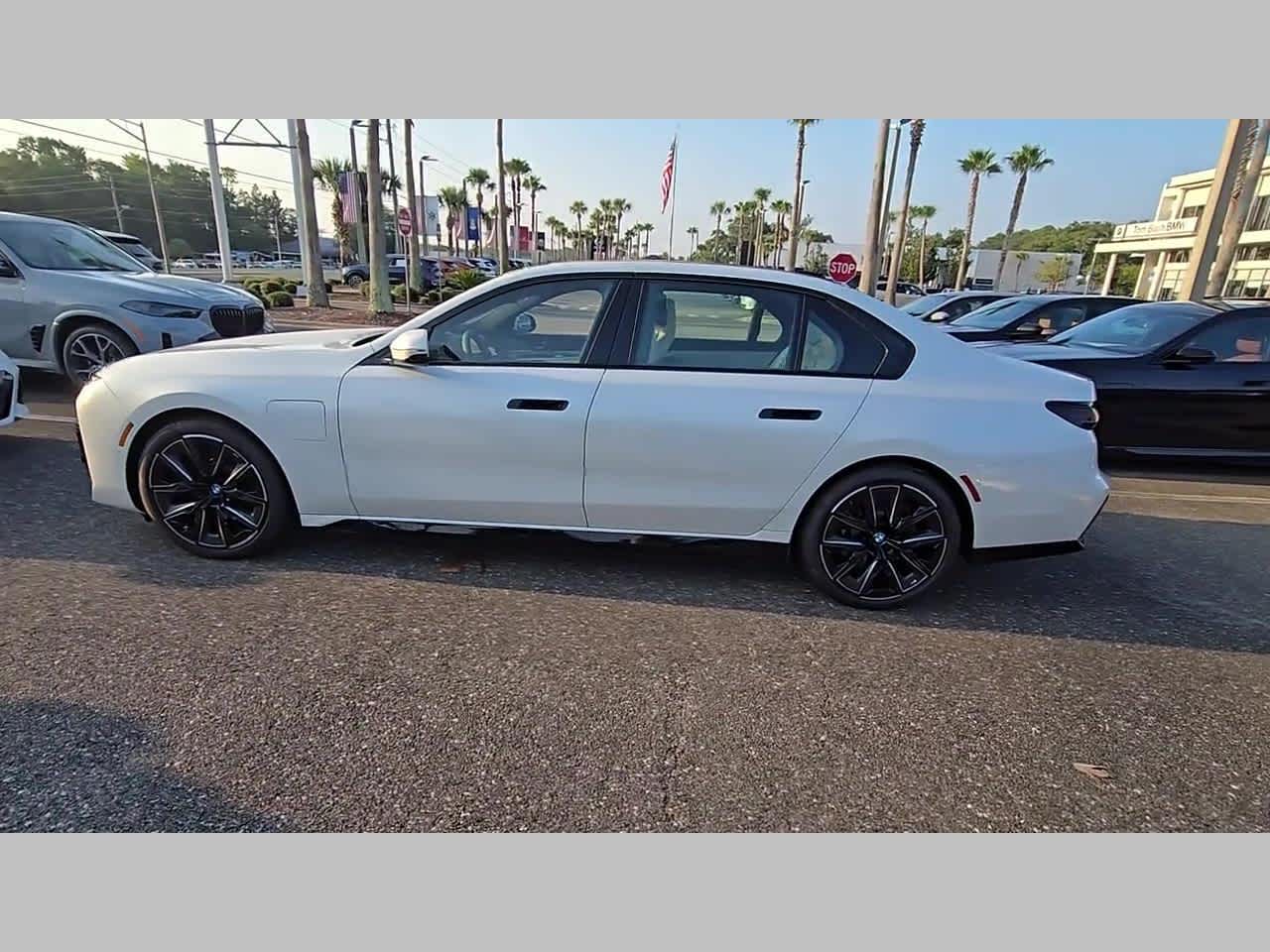 2025 BMW 7 Series 750e xDrive