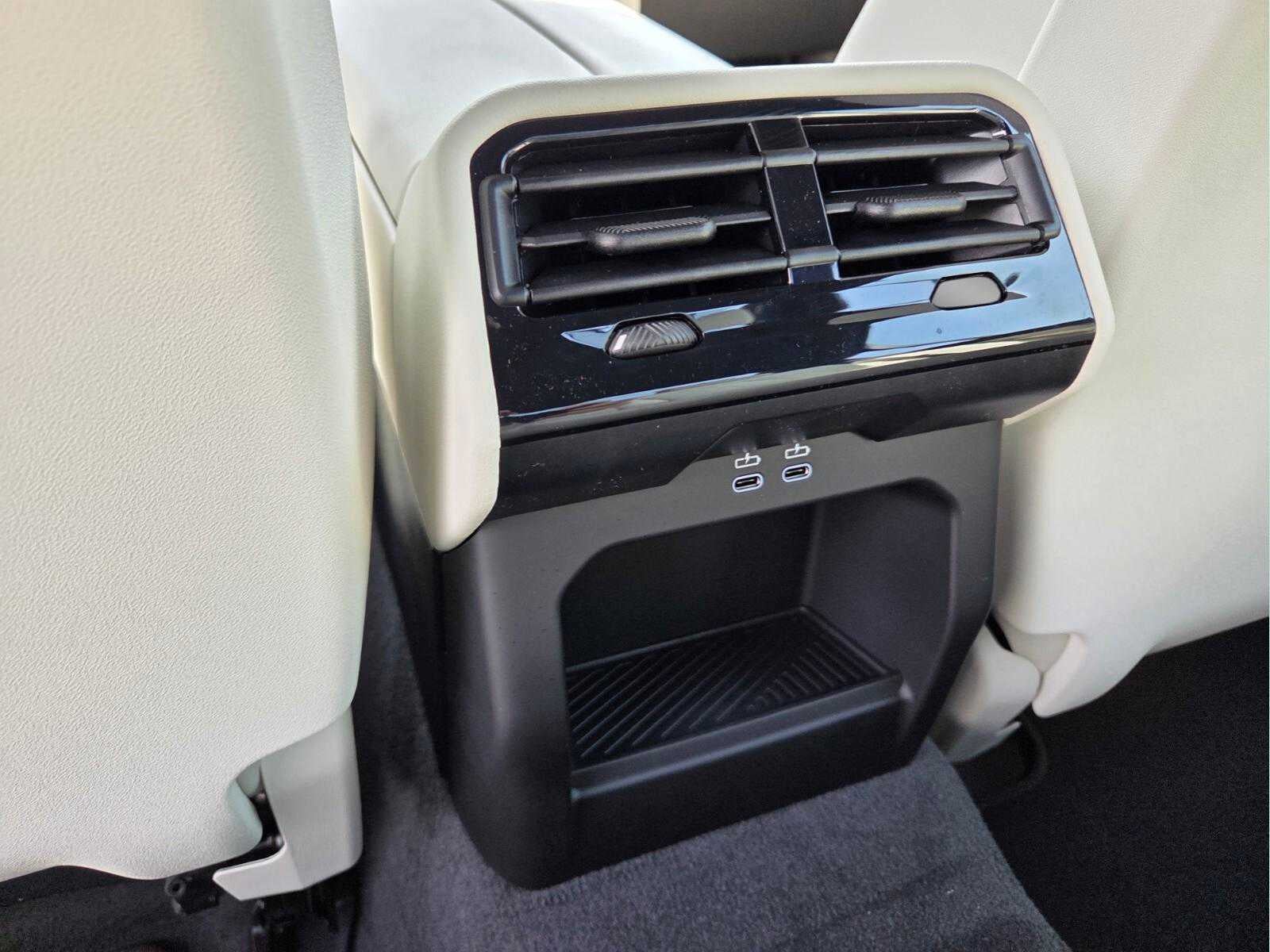 2027 BMW 530i 530i