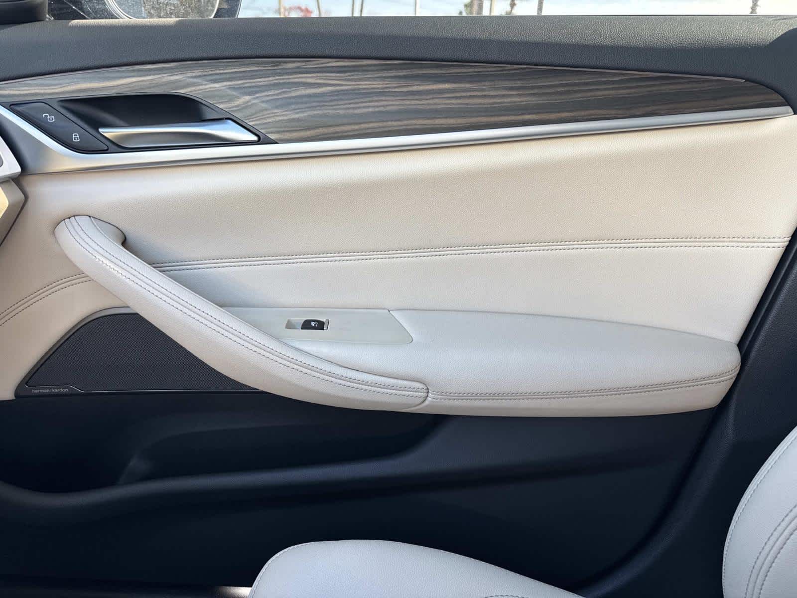 2023 BMW 5 Series 530i