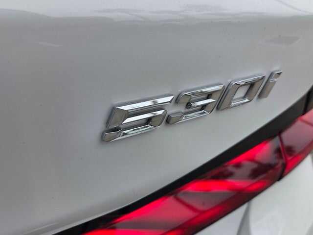 2023 BMW 530i 530i