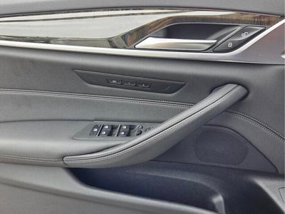 2023 BMW 530i 530i