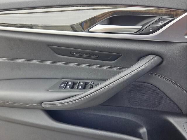 2023 BMW 530i 530i