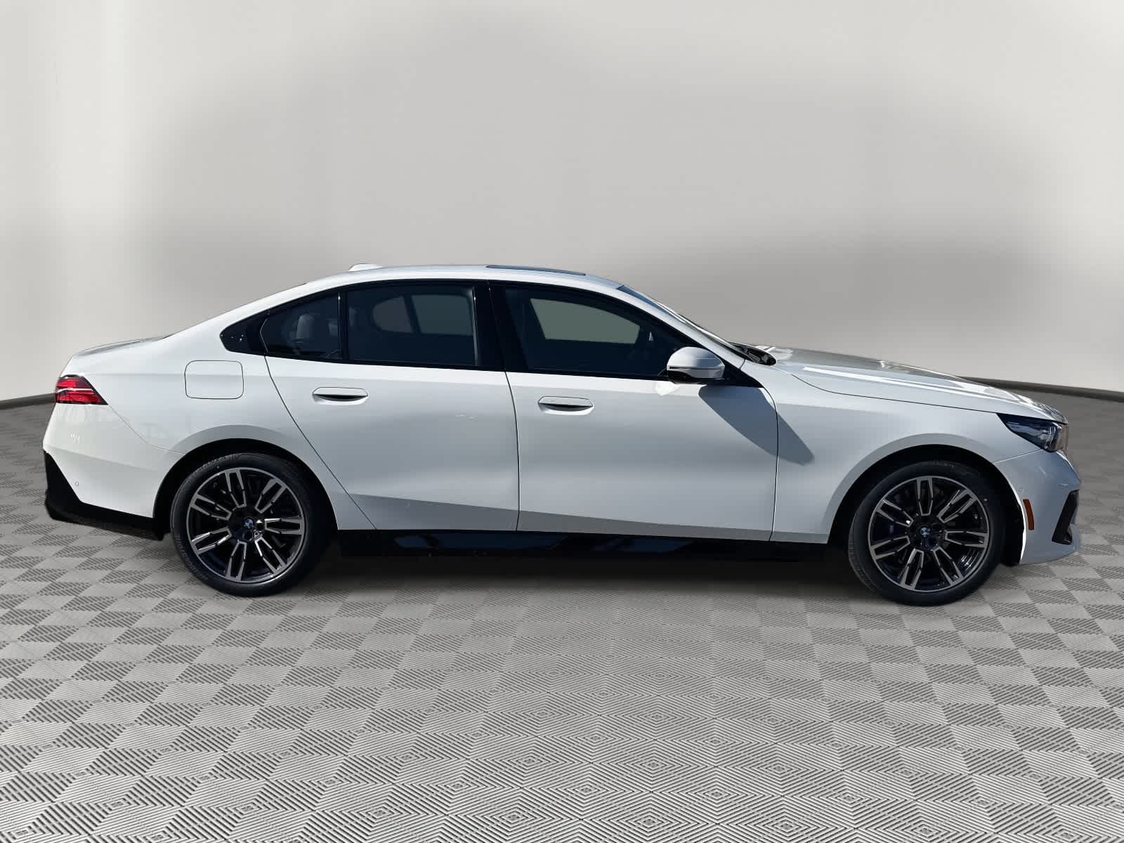 2026 BMW 5 Series 530i xDrive