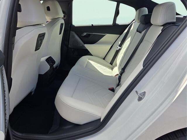 2027 BMW 530i xDrive 530i xDrive