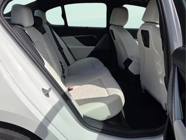2027 BMW 530i xDrive 530i xDrive