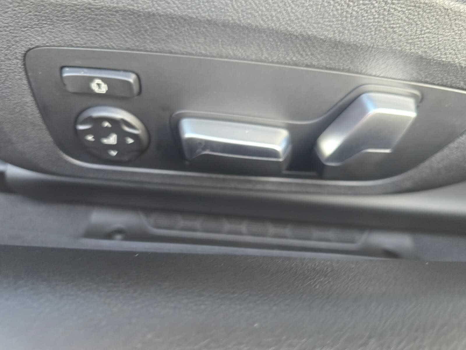 2026 BMW 8 Series 840i