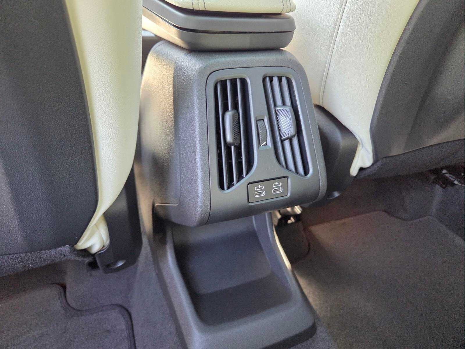 2026 BMW X2 xDrive28i xDrive28i