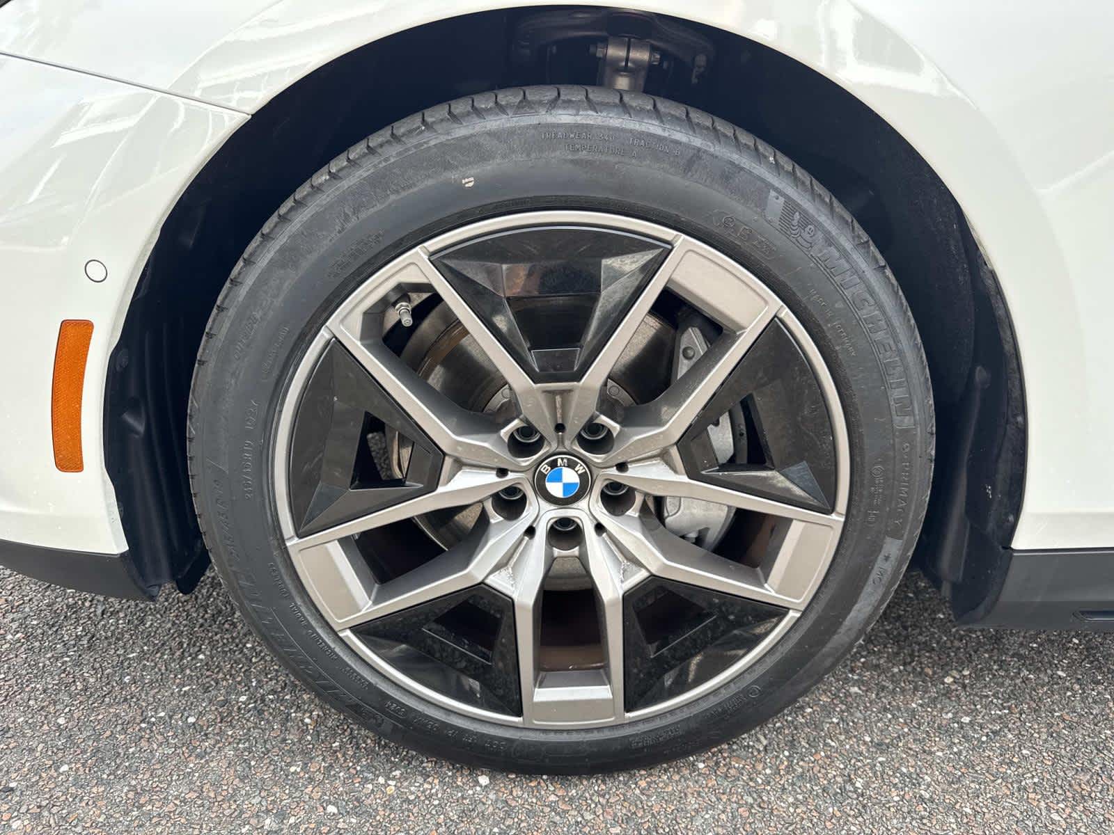 2025 BMW i5 eDrive40