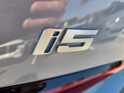2026 BMW i5 xDrive40