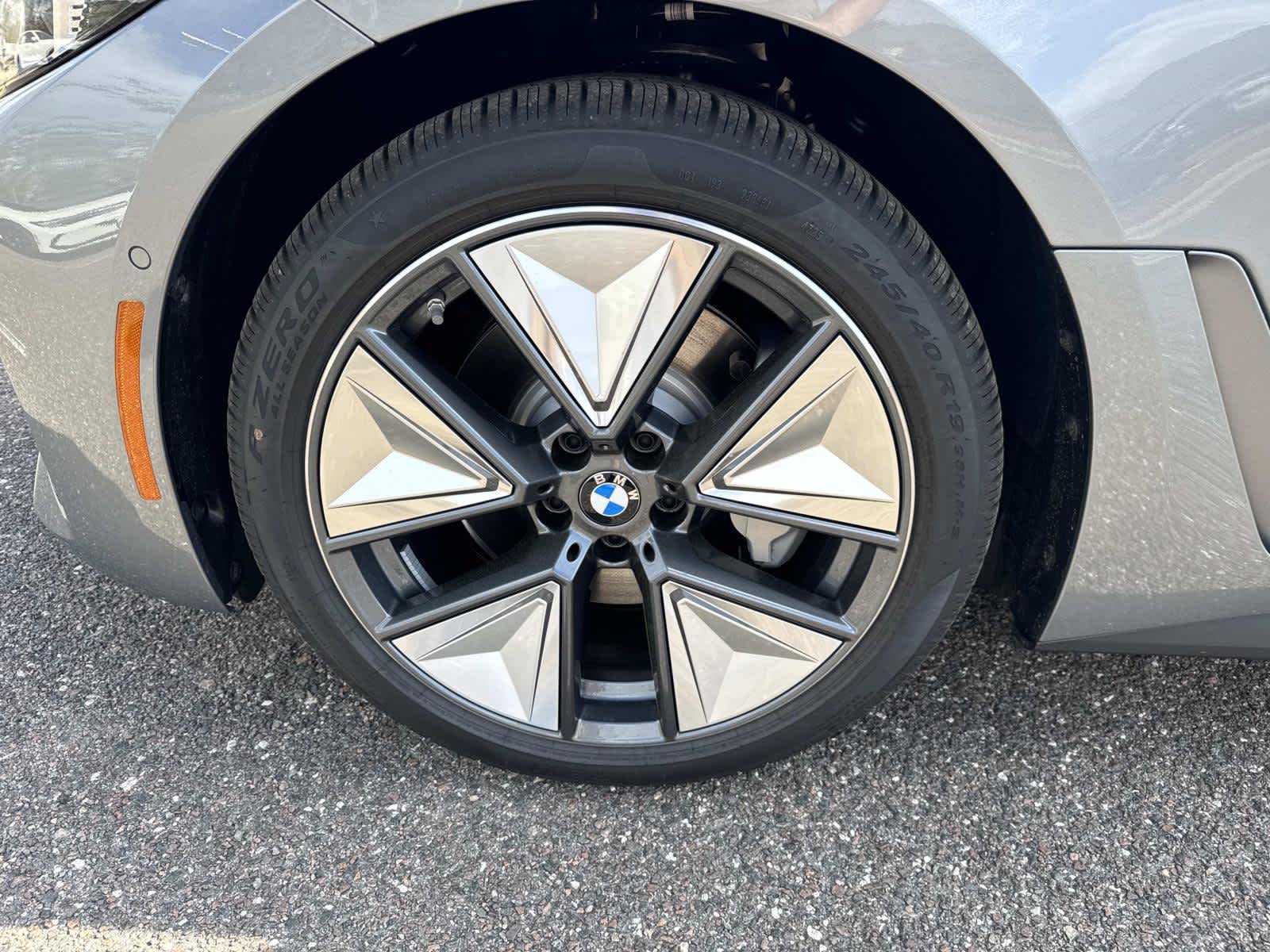 2026 BMW i4 xDrive40 xDrive40