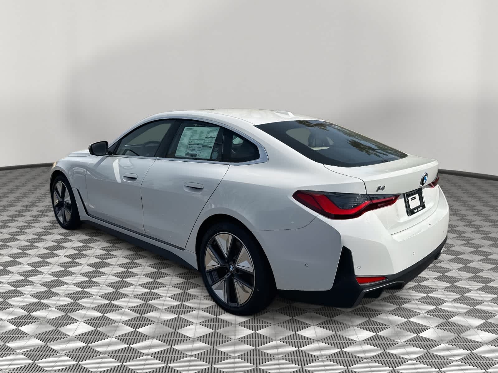 2026 BMW i4 eDrive40