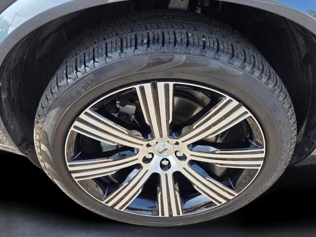 2024 Volvo XC90 Ultimate Bright Theme
