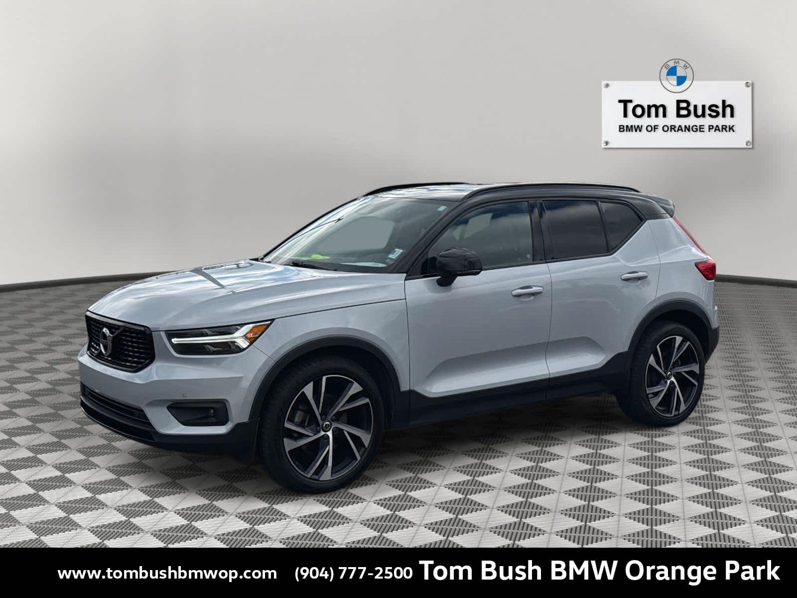 2020 Volvo XC40 R-Design