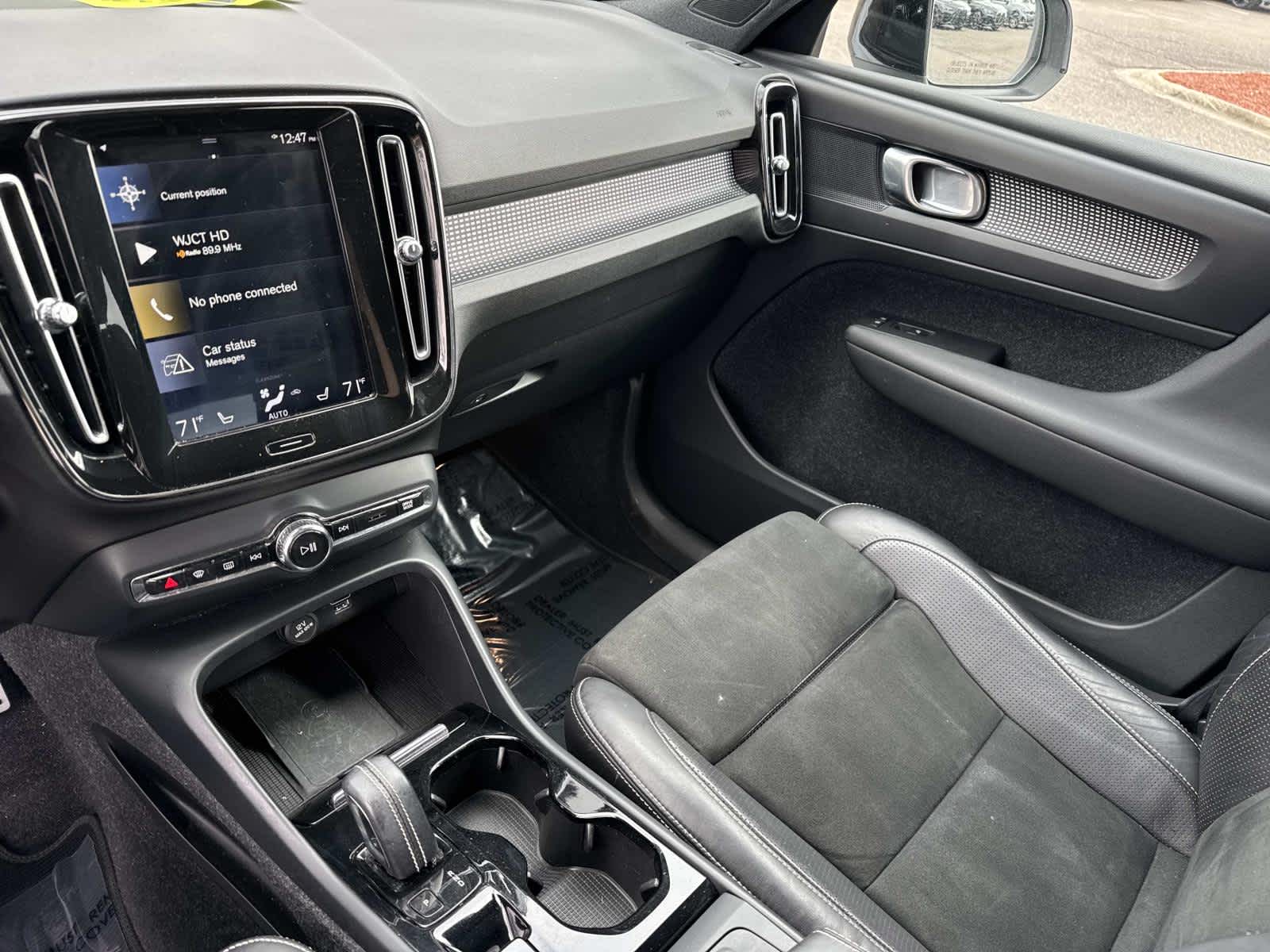 2020 Volvo XC40 R-Design