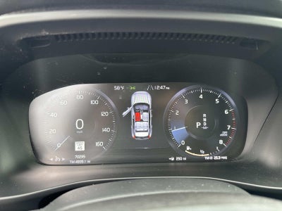 2020 Volvo XC40 R-Design