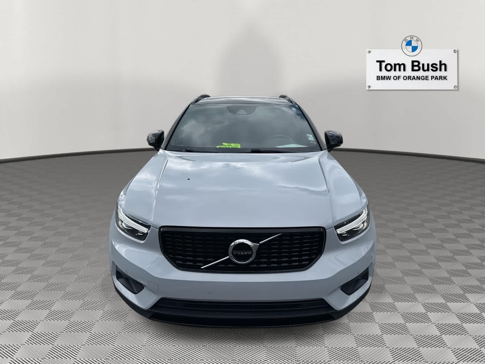 2020 Volvo XC40 R-Design