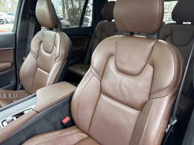 2022 Volvo XC90 Inscription