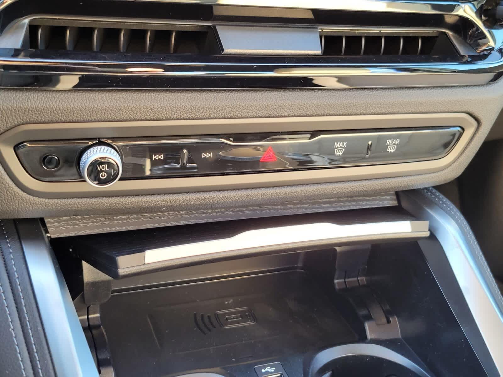 2025 BMW 2 Series 230i xDrive