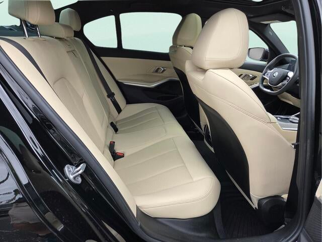 2025 BMW 330i 330i