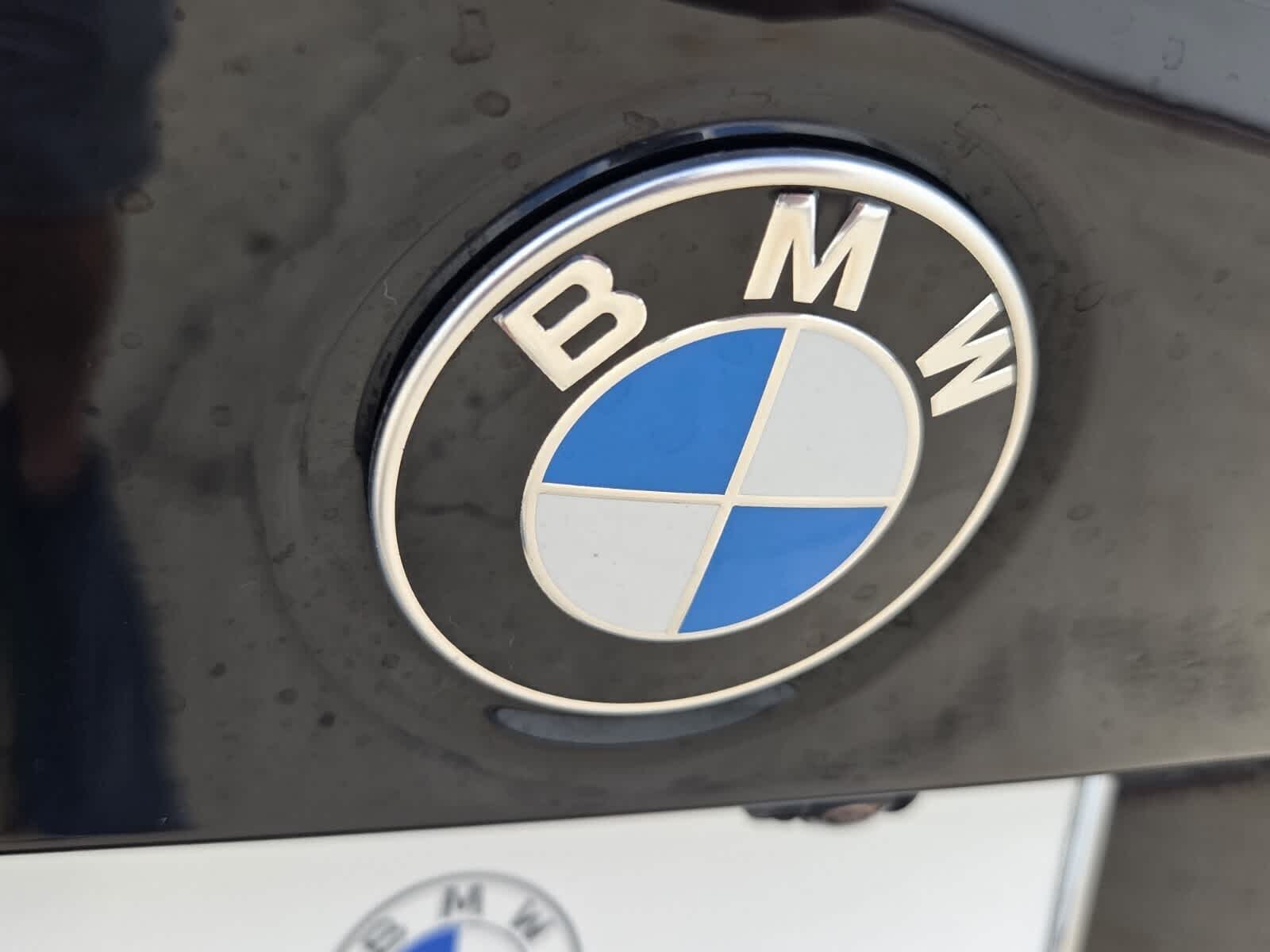 2024 BMW 330i 330i