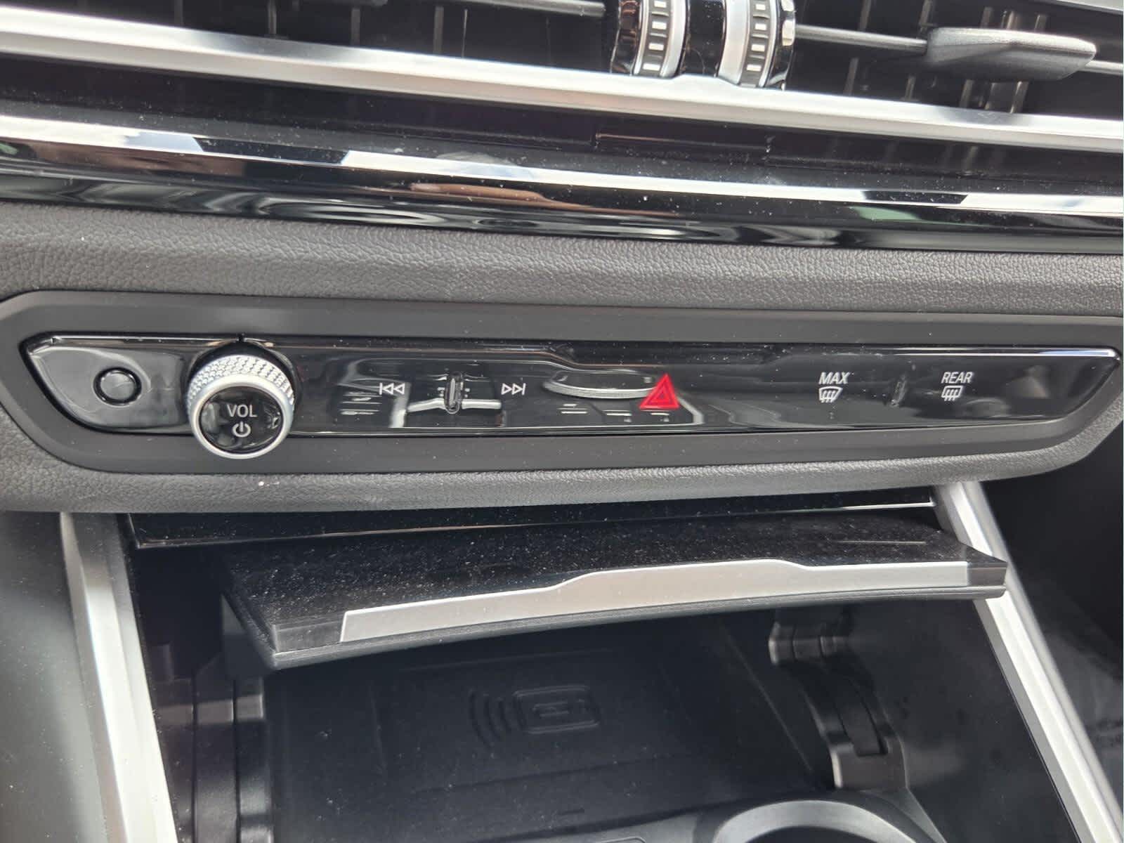 2024 BMW 330i 330i