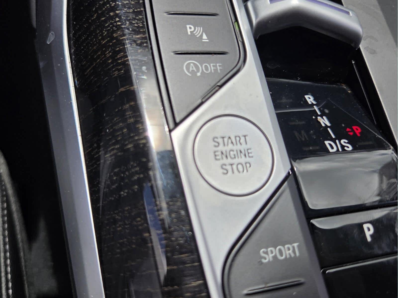2024 BMW 330i 330i