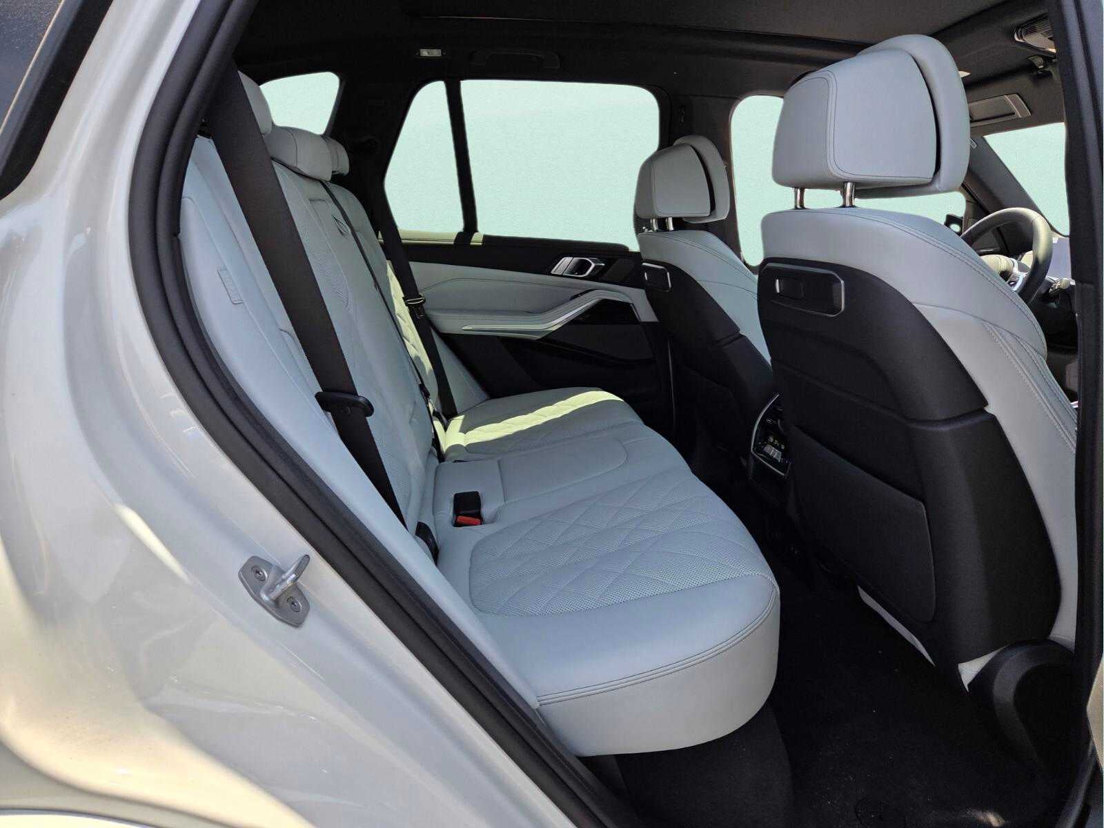 2026 BMW X5 sDrive40i sDrive40i