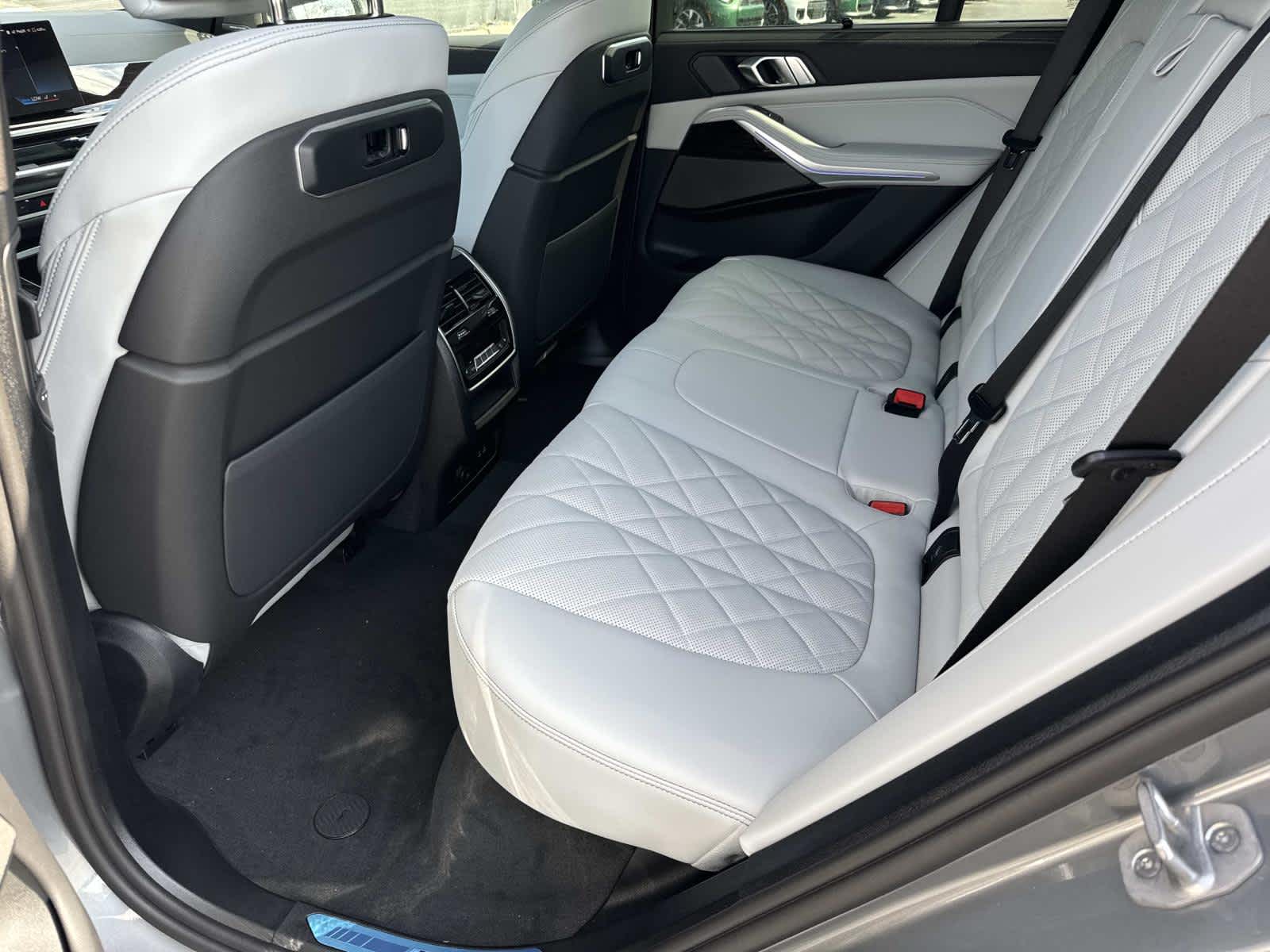 2026 BMW X5 sDrive40i sDrive40i