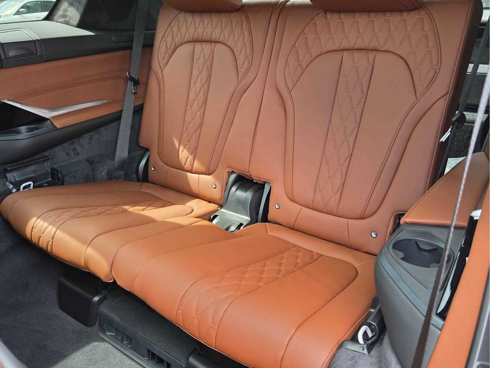 2027 BMW X7 xDrive40i xDrive40i