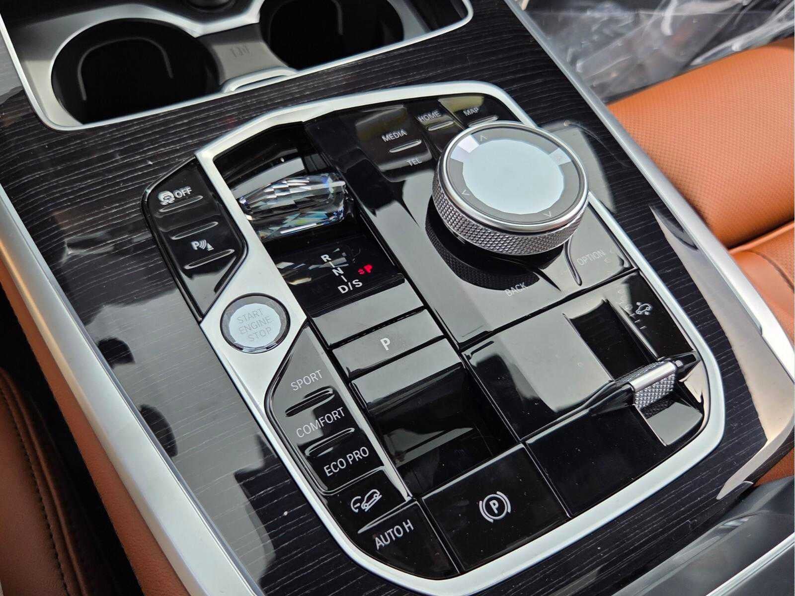 2027 BMW X7 xDrive40i xDrive40i