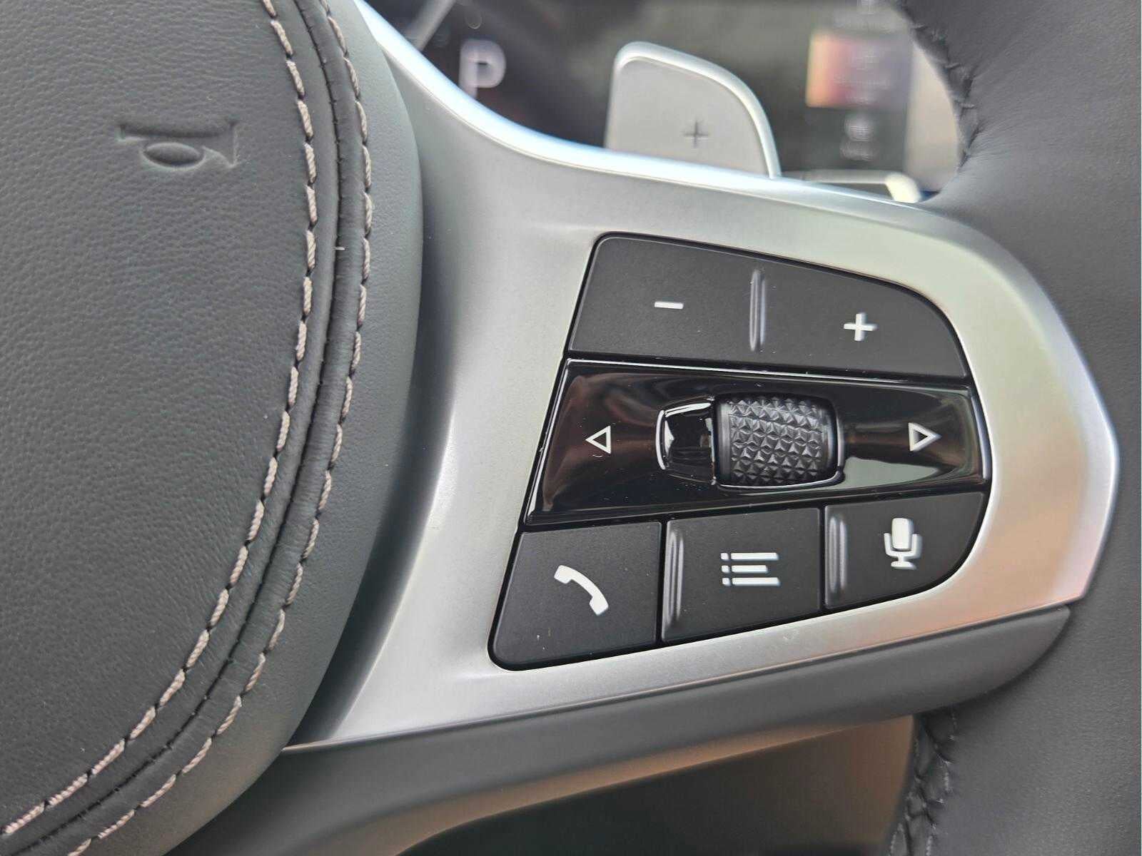 2027 BMW X7 xDrive40i xDrive40i
