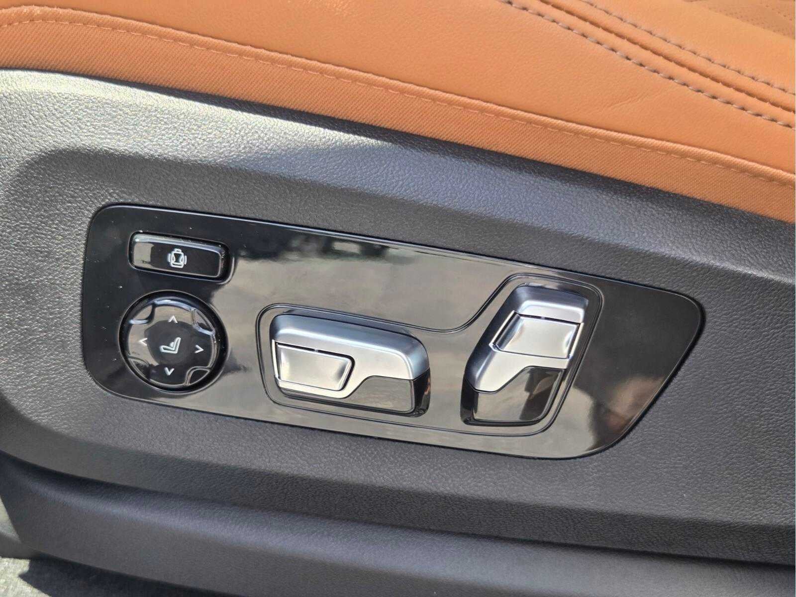 2027 BMW X7 xDrive40i xDrive40i