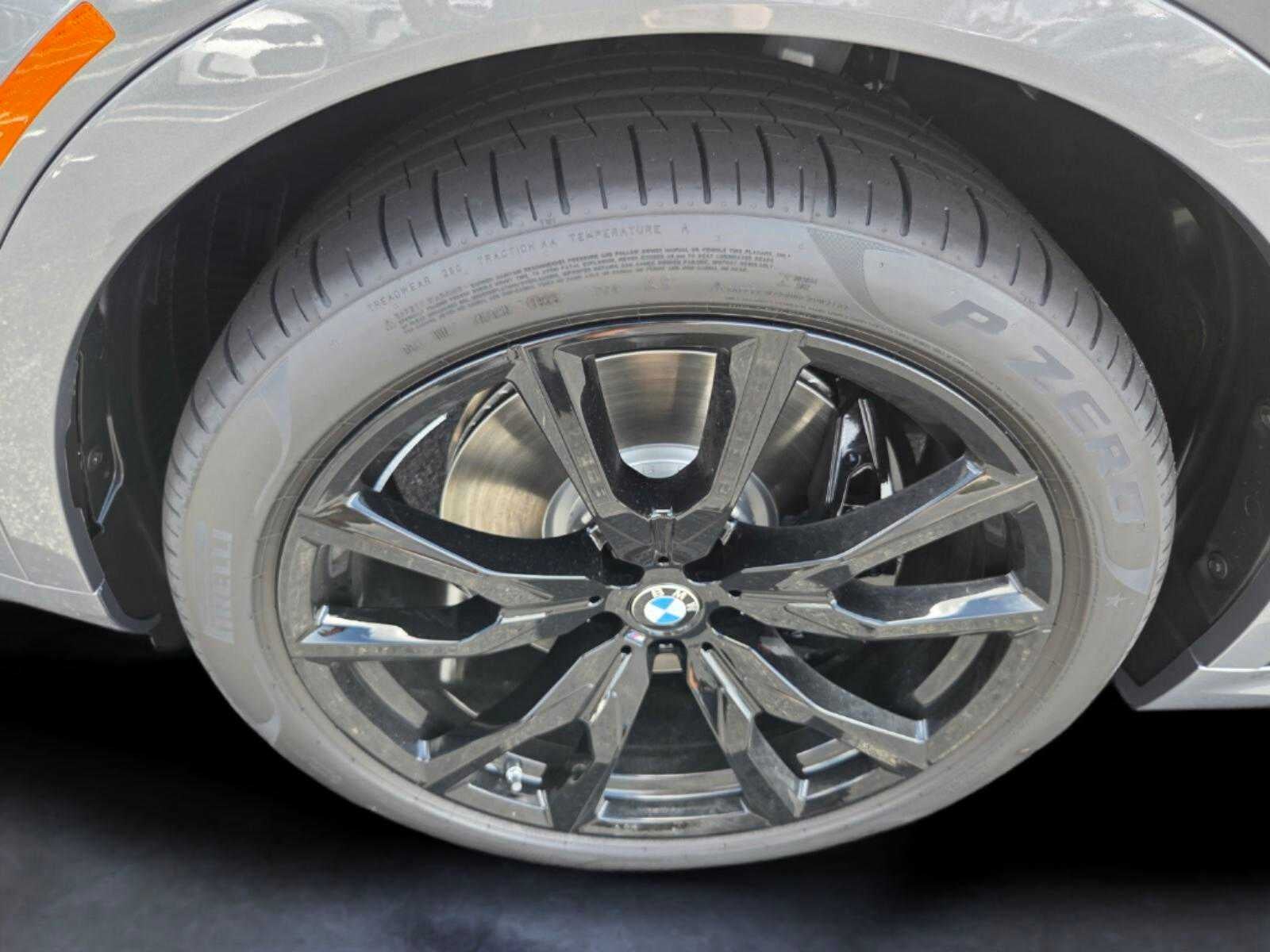 2027 BMW X7 xDrive40i xDrive40i