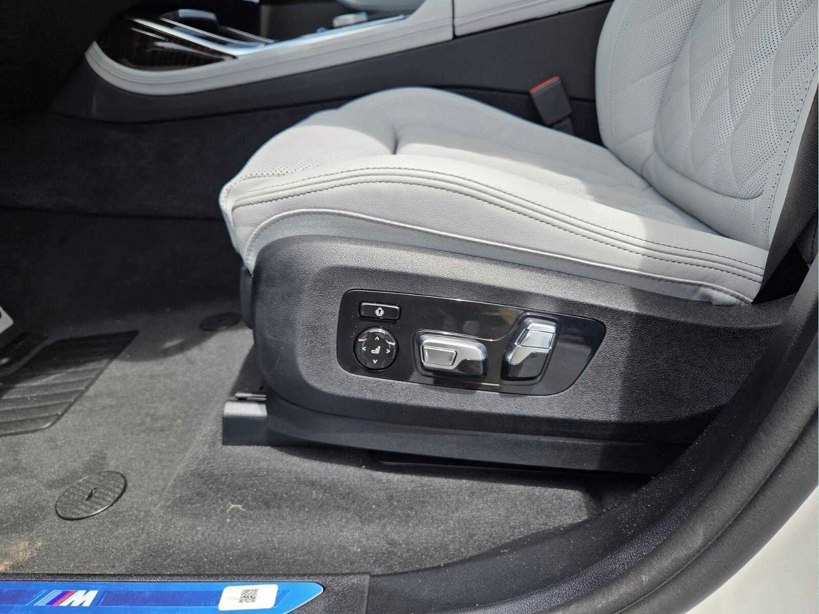 2026 BMW X7 xDrive40i xDrive40i