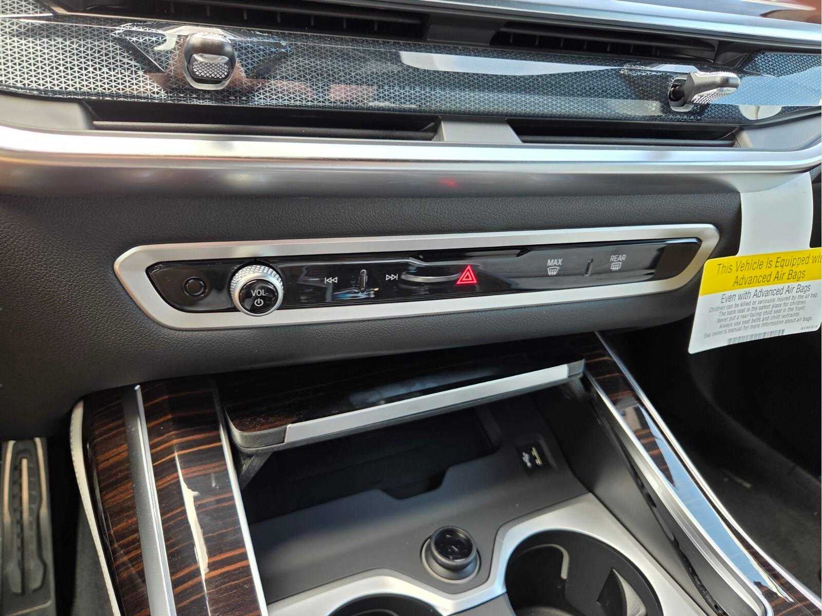 2026 BMW X7 xDrive40i xDrive40i