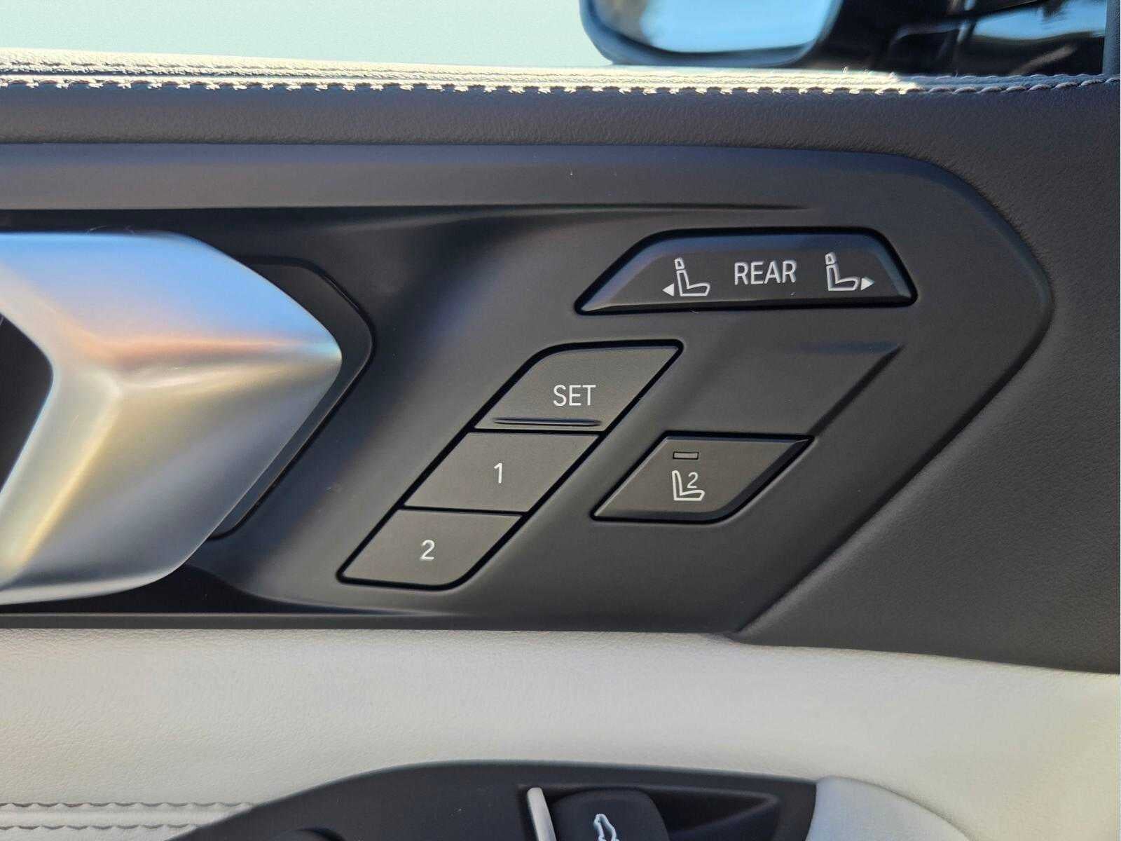 2027 BMW X7 xDrive40i xDrive40i