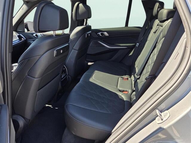 2025 BMW X5 xDrive40i xDrive40i