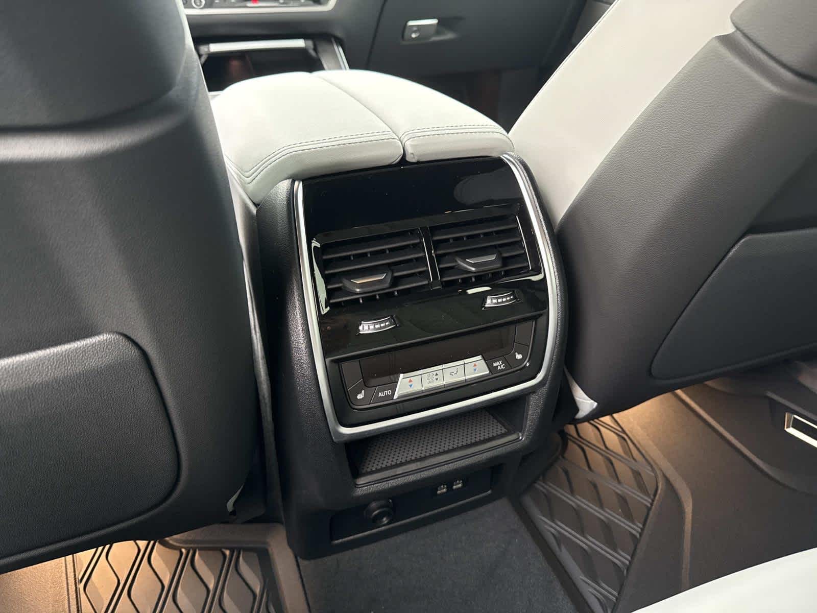 2026 BMW X5 xDrive40i xDrive40i