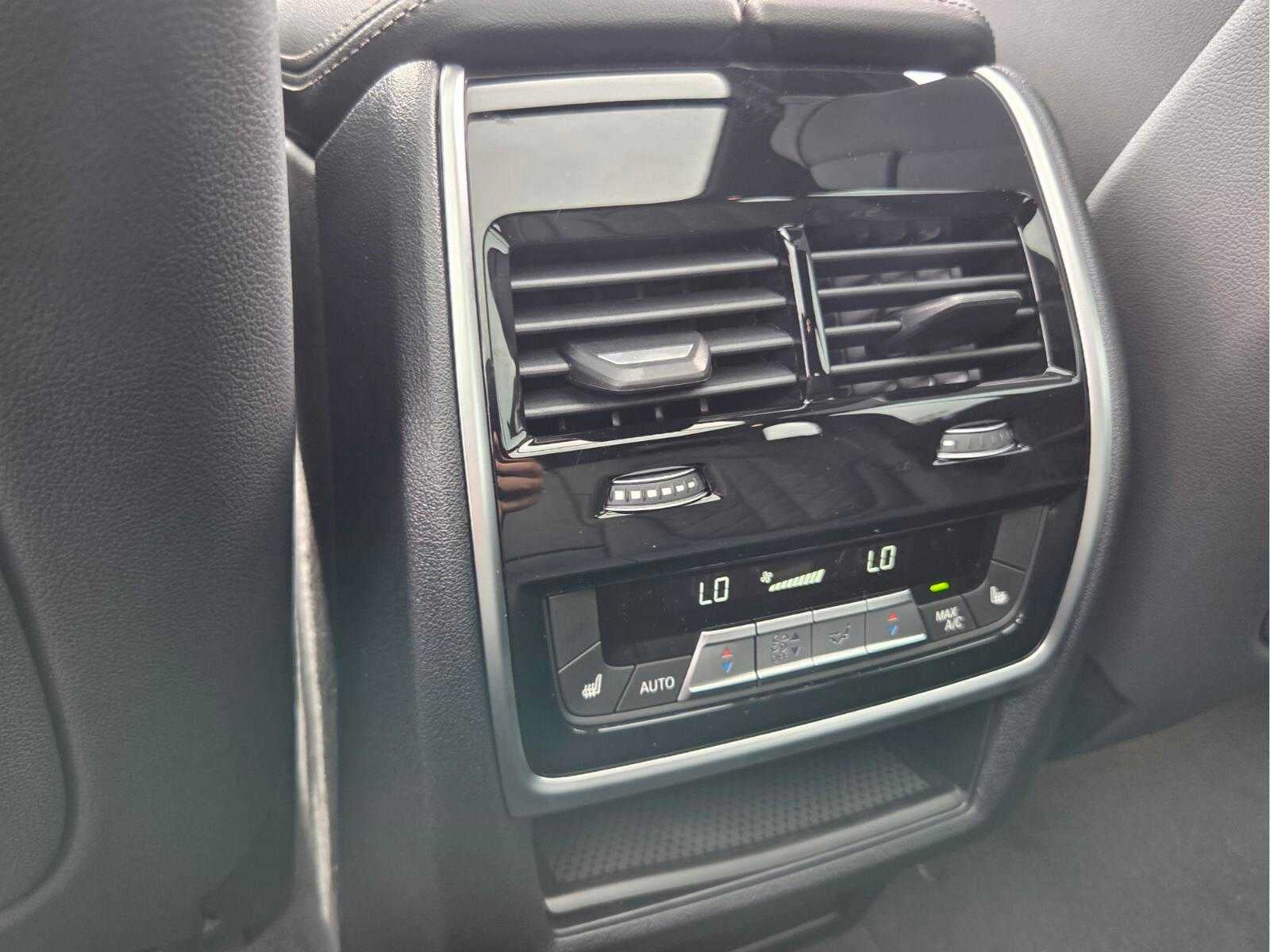 2026 BMW X5 xDrive40i xDrive40i