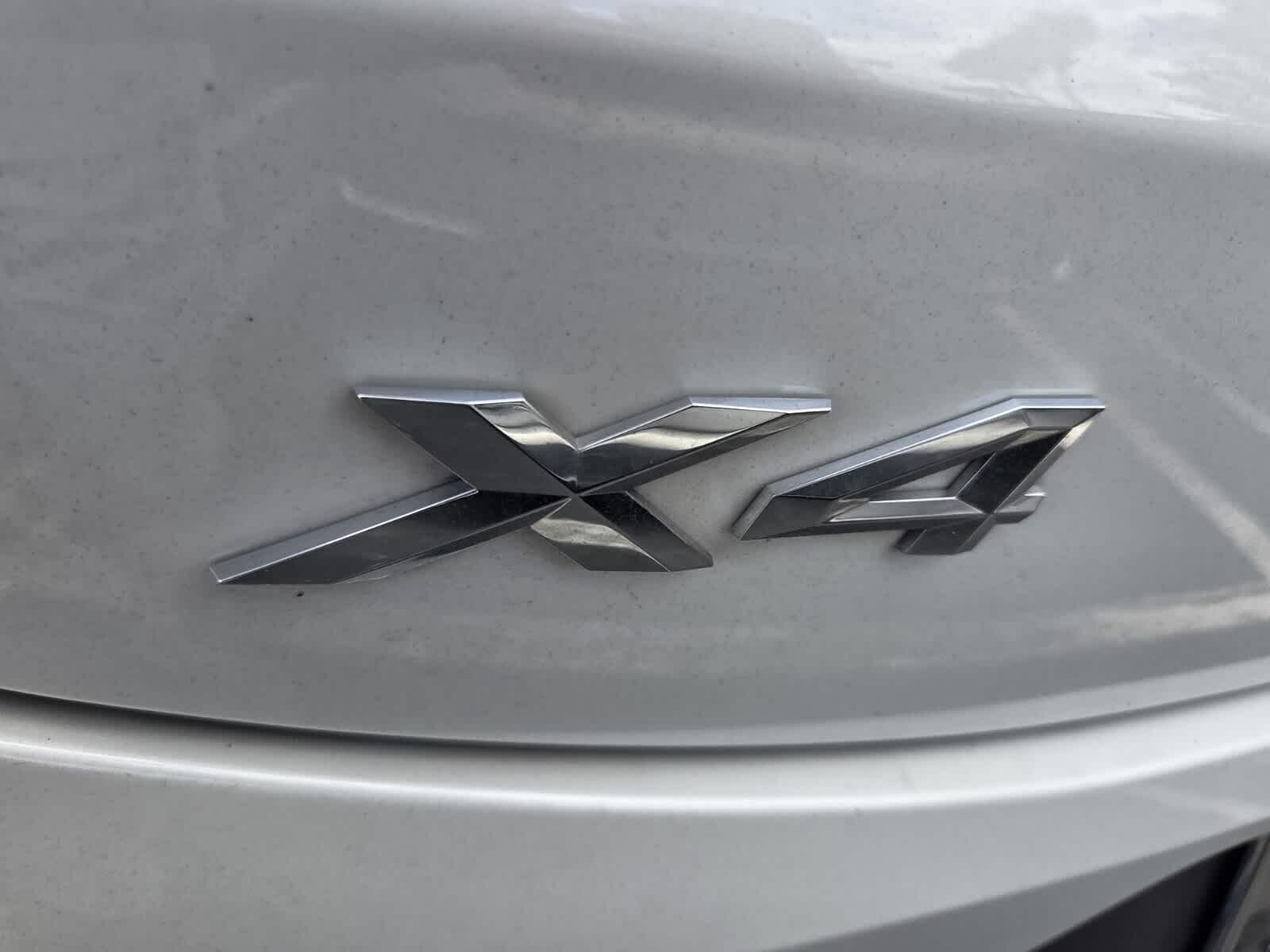 2025 BMW X4 xDrive30i xDrive30i