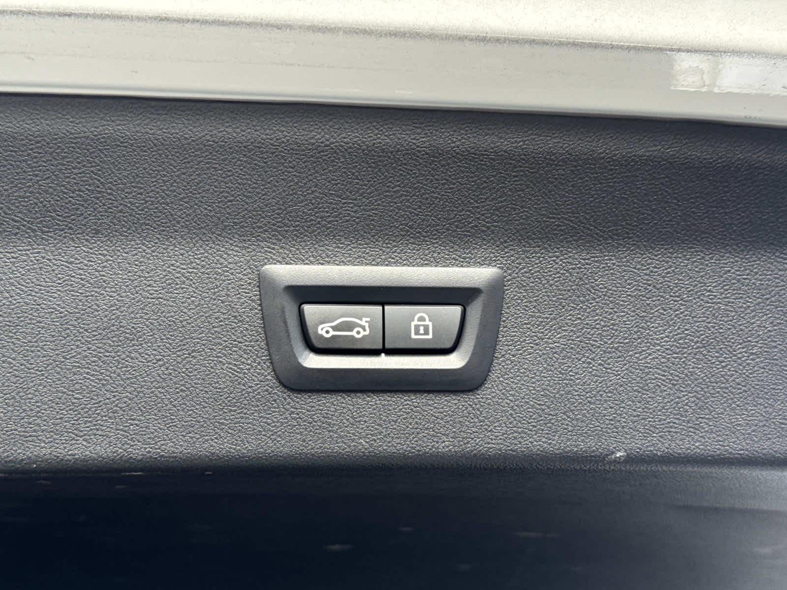 2023 BMW X4 xDrive30i