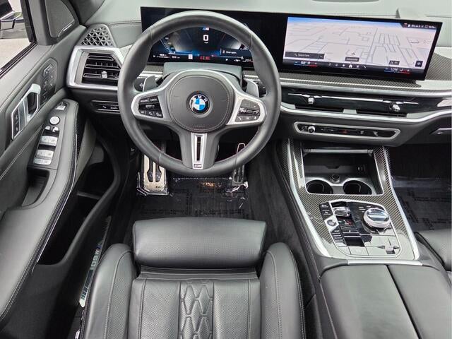 2025 BMW X7 M60i M60i