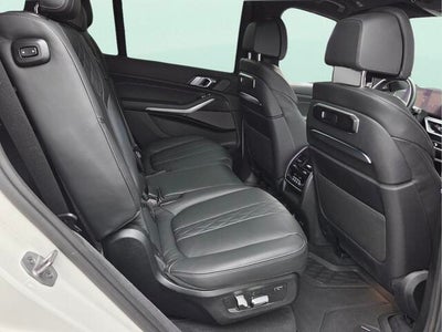 2025 BMW X7 M60i M60i