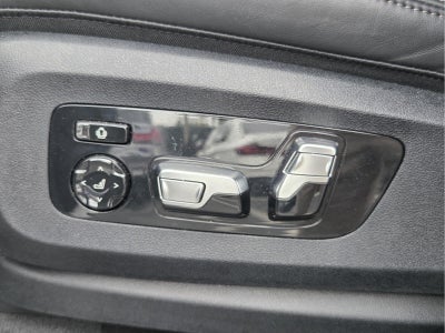 2025 BMW X7 M60i M60i