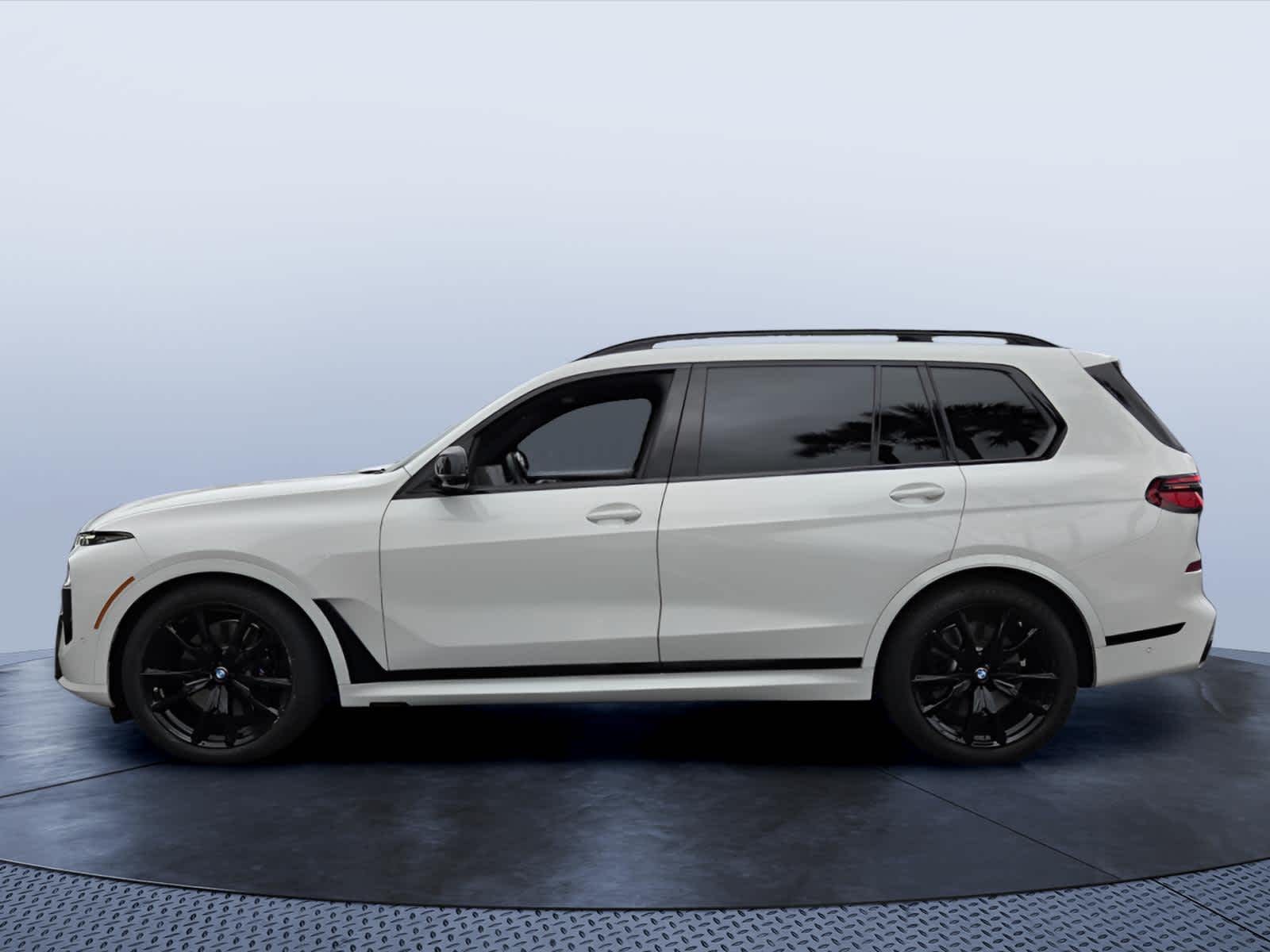2025 BMW X7 M60i M60i