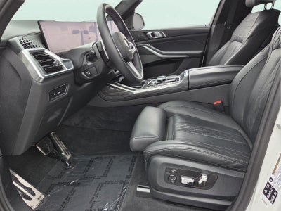 2025 BMW X7 M60i M60i
