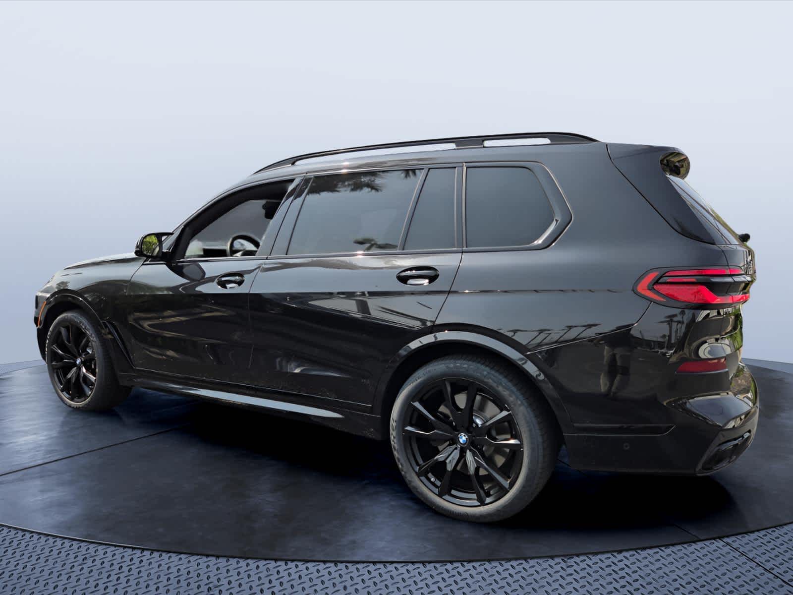 2024 BMW X7 M60i M60i
