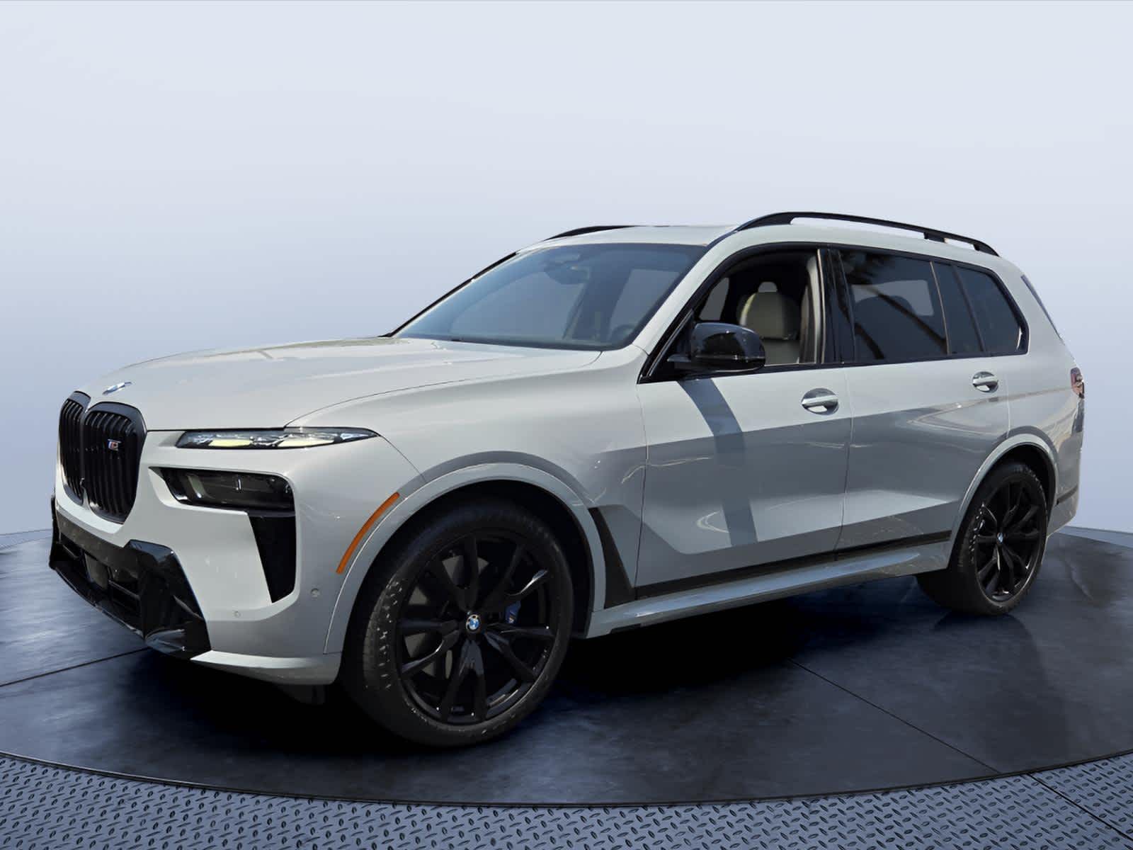 2024 BMW X7 M60i M60i